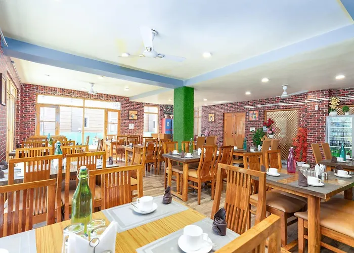 Hotel River View Resort