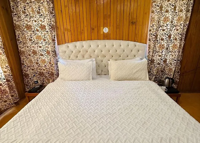 The Pinus Resort